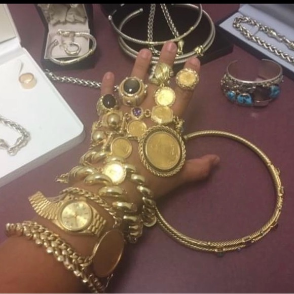 Meet your Posher, Maria - Picture 2 of 16